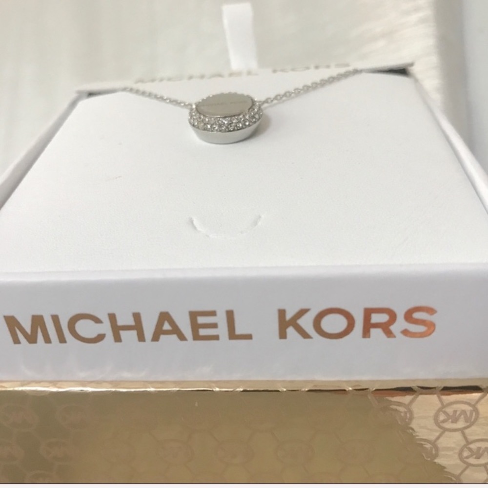 NWT authentic MK Silver tone logo disc necklace - Picture 2 of 5